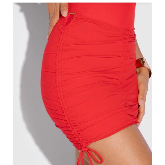 TA3 Mini Triangle Skirty Medium Red - Picture 1 of 5